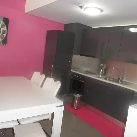 A16 - Praia Da Rocha 1 Bed Apartment